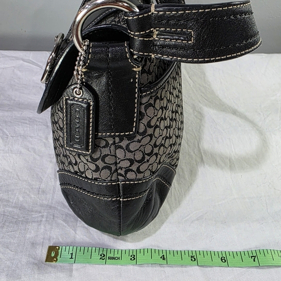 Vintage Coach F10926 Signature Soho Black Leather Buckle Y2K Flap Shoulder Bag. - Picture 11 of 14